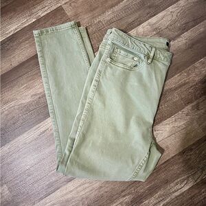 Calvin‎ Klein Stretchy Skinny Pants in Light Green